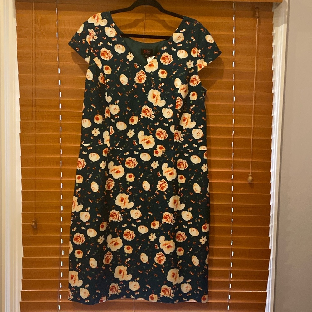 John Meyer Emerald Green and Pink Floral v- neck dress size 18 (e)